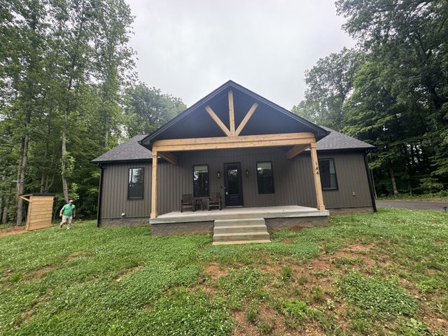 144 Hasty Dr, Lynchburg, TN 37352