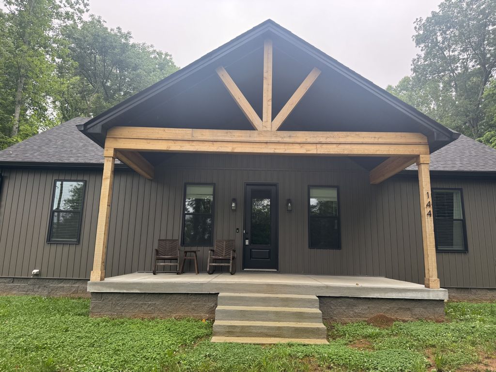 144 Hasty Dr, Lynchburg, TN 37352
