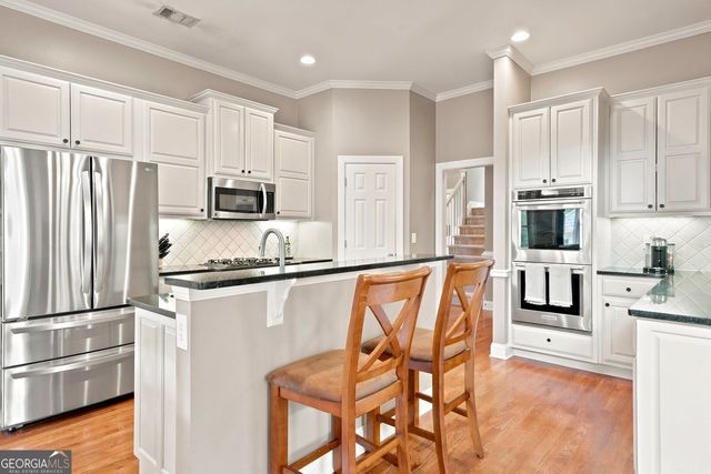 1445 Hedgewood Lane NW, Kennesaw, GA 30152