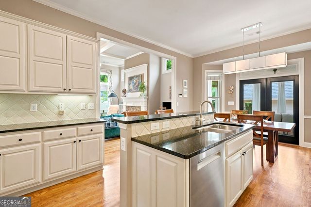 1445 Hedgewood Lane NW, Kennesaw, GA 30152