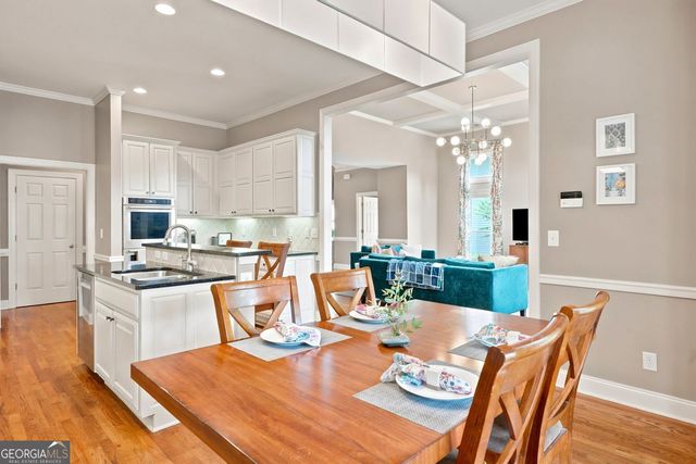 1445 Hedgewood Lane NW, Kennesaw, GA 30152