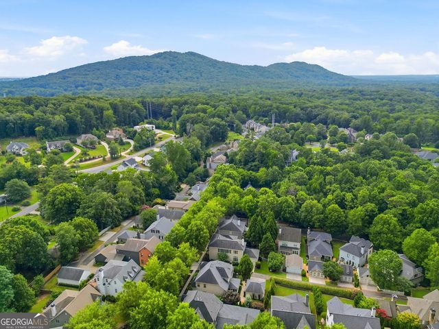 1445 Hedgewood Lane NW, Kennesaw, GA 30152