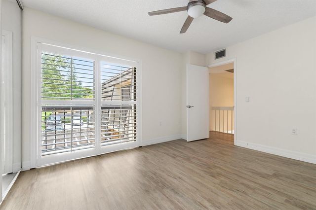 630 6th Terrace, Palm Beach Gardens, FL 33418