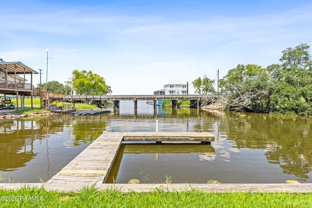 127 Hammock Lane, Franklin, LA 70538