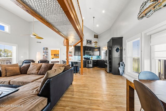 127 Hammock Lane, Franklin, LA 70538