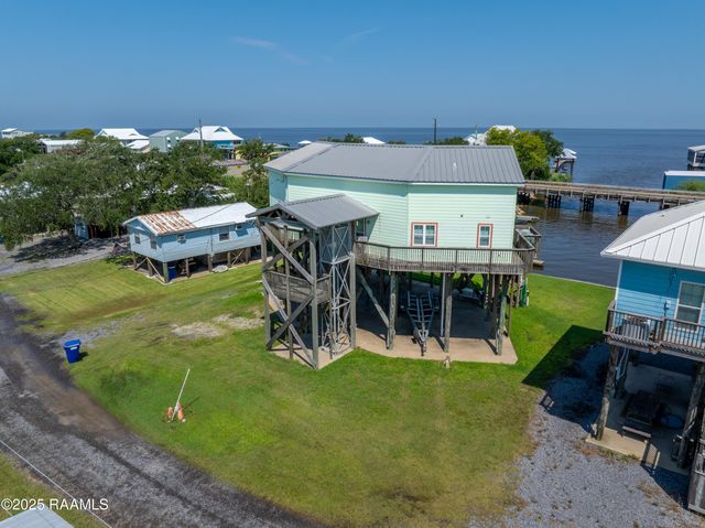 127 Hammock Lane, Franklin, LA 70538