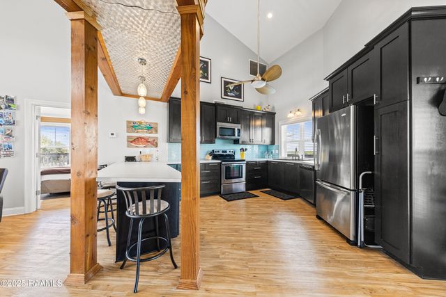 127 Hammock Lane, Franklin, LA 70538