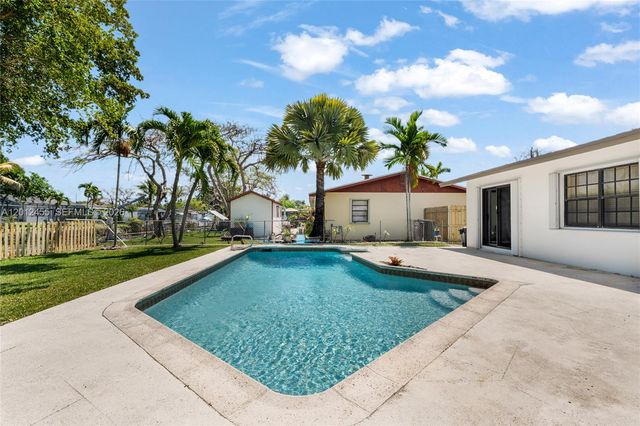 10401 SW 199th St, Cutler Bay, FL 33157