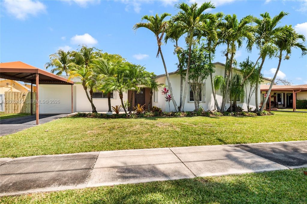 10401 SW 199th St, Cutler Bay, FL 33157