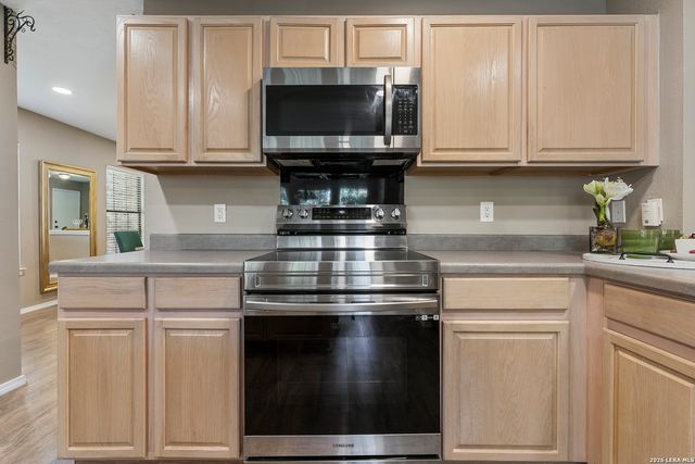10602 Stonefield Pl, San Antonio, TX 78254