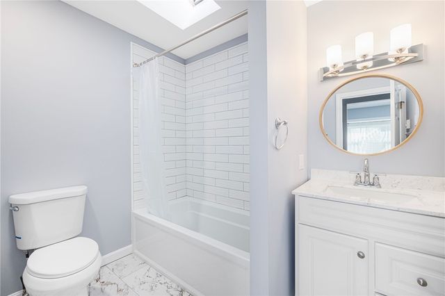 152 Tuckerman Avenue 10, Middletown, RI 02842