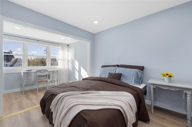 152 Tuckerman Avenue 10, Middletown, RI 02842