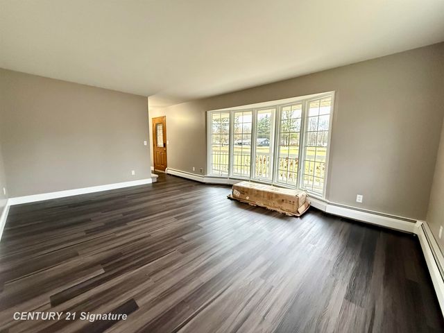 11890 Swan Creek Road, Saginaw, MI 48609