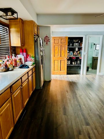 434 N LAGRANGE Road, La Grange Park, IL 60526