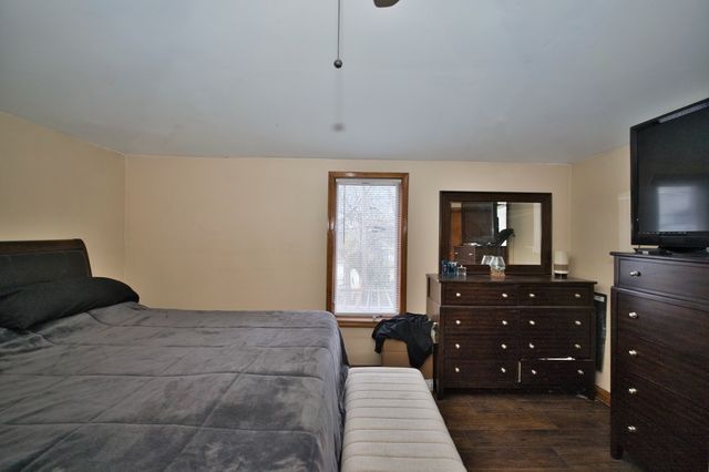 434 N LAGRANGE Road, La Grange Park, IL 60526