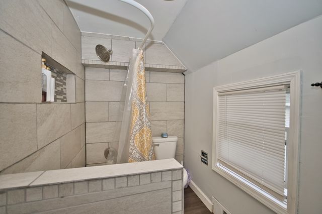 434 N LAGRANGE Road, La Grange Park, IL 60526