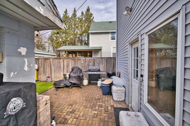 434 N LAGRANGE Road, La Grange Park, IL 60526