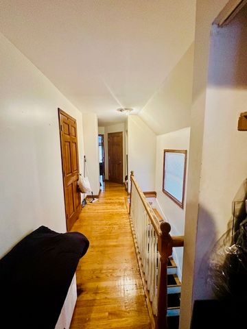 434 N LAGRANGE Road, La Grange Park, IL 60526