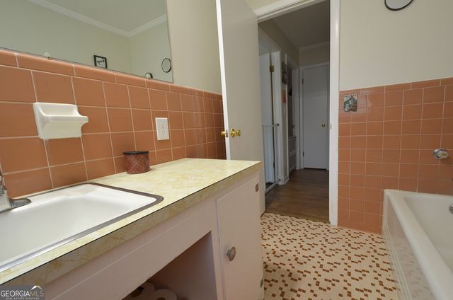 851 8th Avenue, Eastman, GA 31023