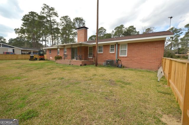 851 8th Avenue, Eastman, GA 31023