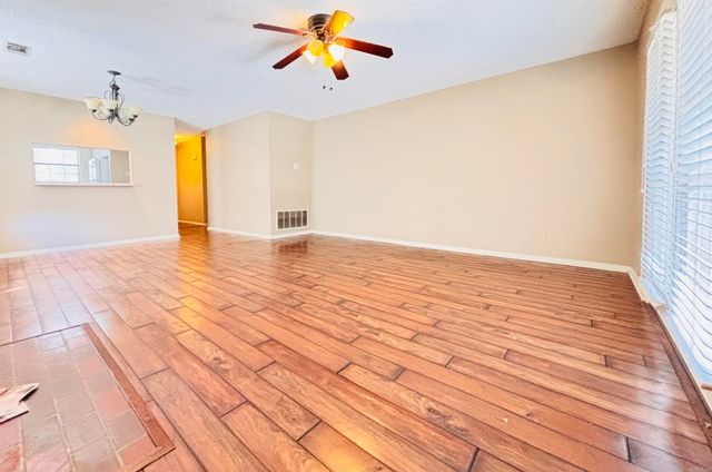 23 Dark Forest Place, Benton, AR 72019