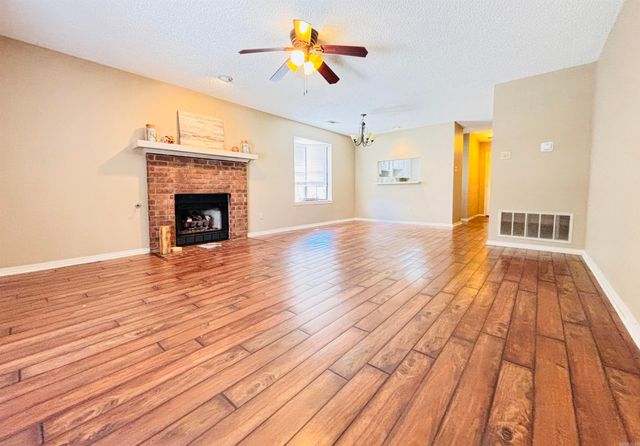 23 Dark Forest Place, Benton, AR 72019