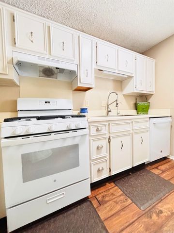 23 Dark Forest Place, Benton, AR 72019