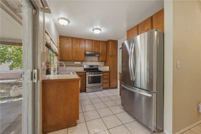 3148 Atlantic Avenue, Highland, CA 92346