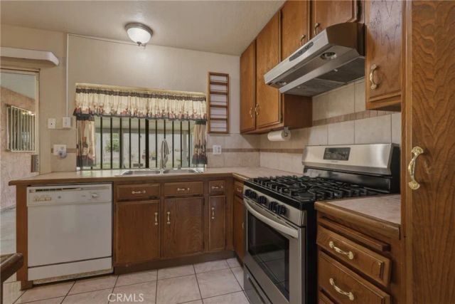 3148 Atlantic Avenue, Highland, CA 92346