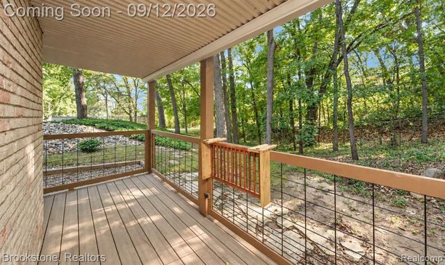 7210 Scenic Ridge, Clarkston, MI 48346