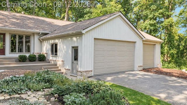 7210 Scenic Ridge, Clarkston, MI 48346