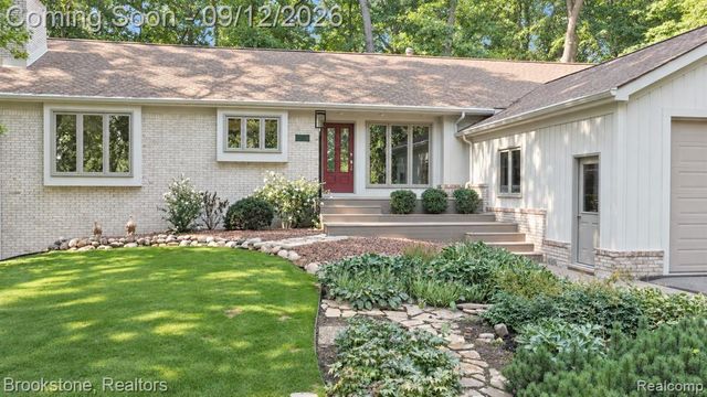 7210 Scenic Ridge, Clarkston, MI 48346