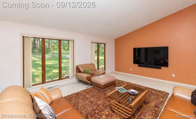 7210 Scenic Ridge, Clarkston, MI 48346