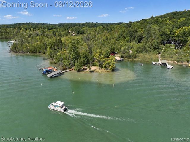 7210 Scenic Ridge, Clarkston, MI 48346