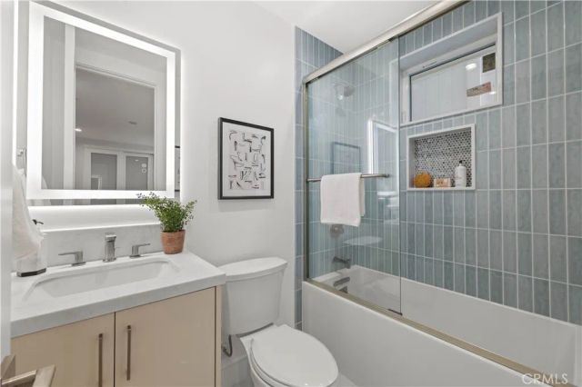 1212 19th Street, Hermosa Beach, CA 90254