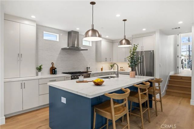 1212 19th Street, Hermosa Beach, CA 90254