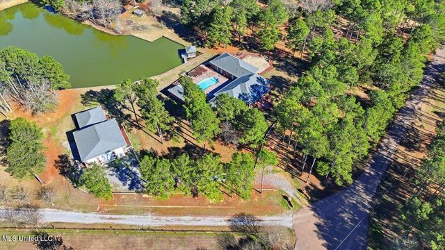 123 Lakeshire Cove, Canton, MS 39046