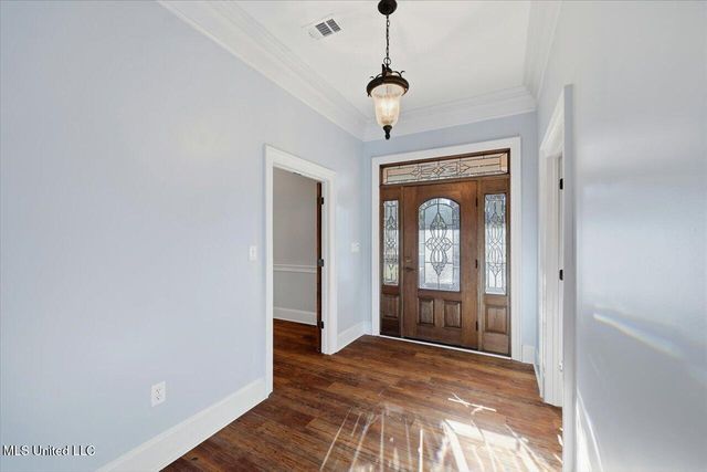 123 Lakeshire Cove, Canton, MS 39046