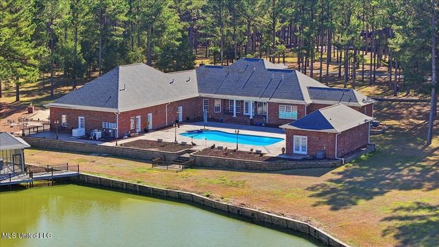 123 Lakeshire Cove, Canton, MS 39046