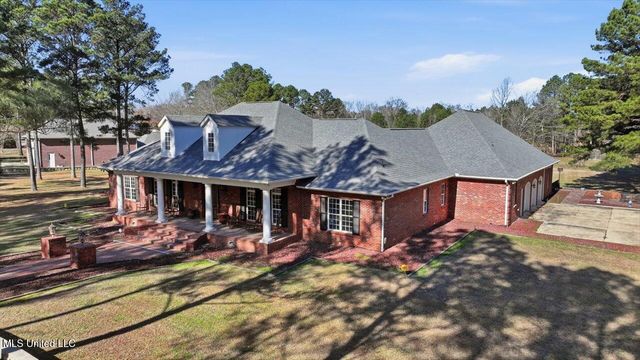 123 Lakeshire Cove, Canton, MS 39046