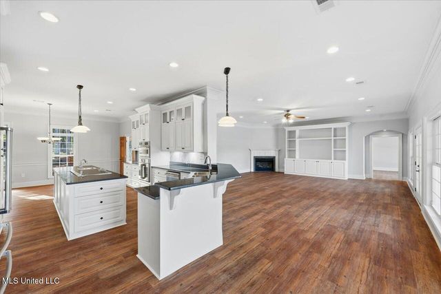 123 Lakeshire Cove, Canton, MS 39046