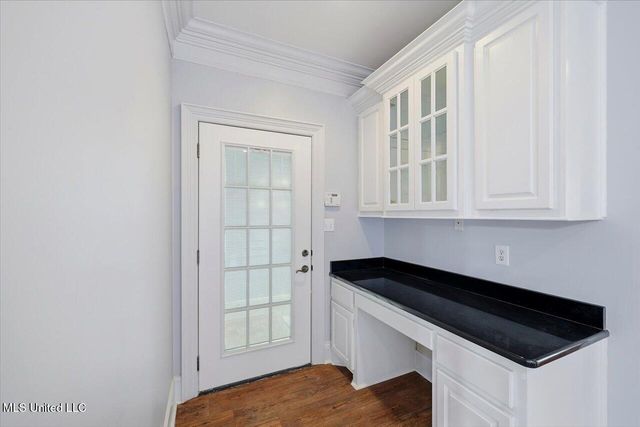 123 Lakeshire Cove, Canton, MS 39046