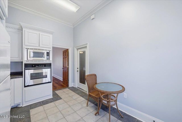 123 Lakeshire Cove, Canton, MS 39046