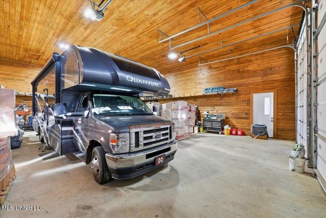 123 Lakeshire Cove, Canton, MS 39046