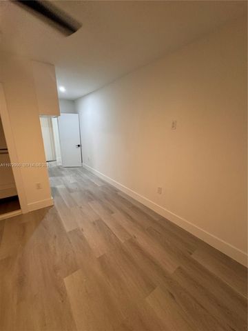 2353 SW 11th Ter 3, Miami, FL 33135