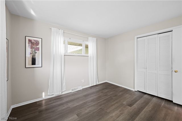 2540 Brantwood Drive, Westlake, OH 44145