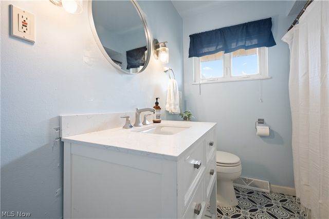 2540 Brantwood Drive, Westlake, OH 44145
