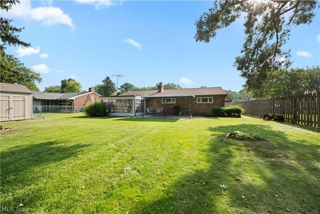 2540 Brantwood Drive, Westlake, OH 44145
