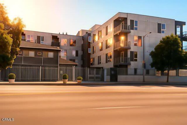 18900 Parthenia Street 319, Northridge, CA 91324