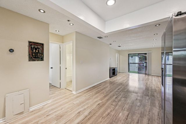 6001 Shakerwood Circle 203, Tamarac, FL 33319